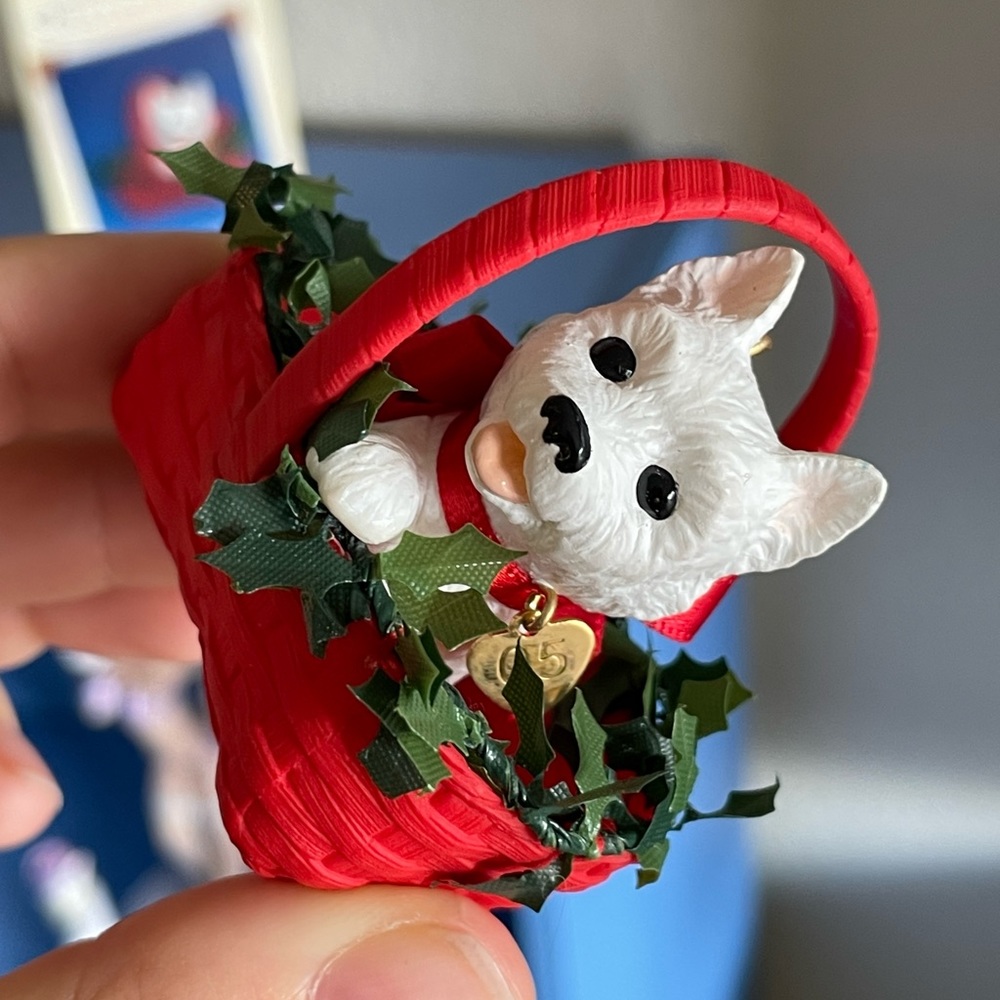 West Highland white Terrier keepsake Christmas dog in basket ornament